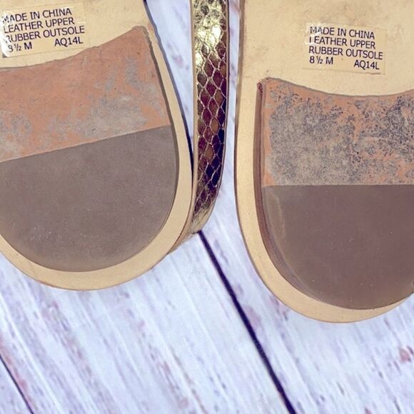 MICHAEL KORS Sondra iconic gold snake thong MK logo sandals size 8 1/2 - Picture 8 of 9